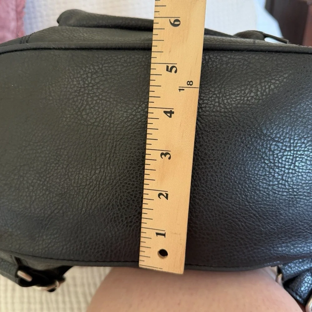 Guess 90s Drawstring Backpack Black Leather Bag Silver Buckle Grunge Retro VTG